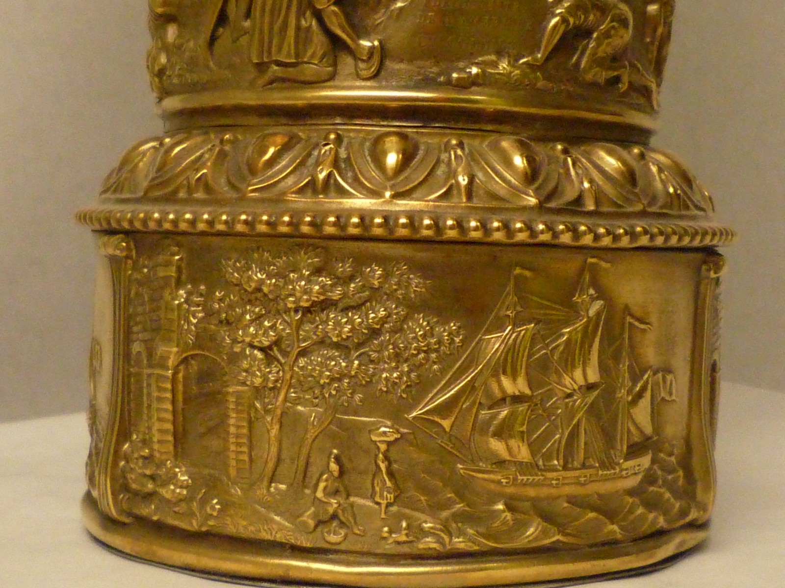 Lampe à pétrole laiton avec opaline XIXe